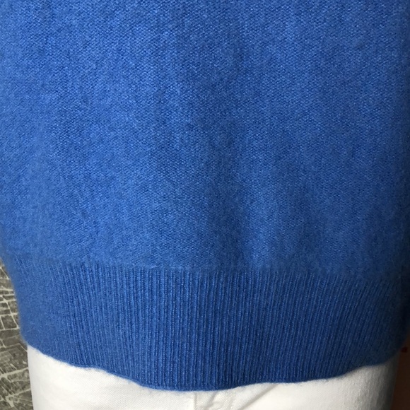 VINCE cashmere Cozy Blue Sweater Size S - Picture 3 of 8